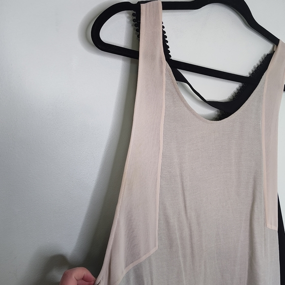 Chic Beige Dress with Black Strap details on back - Picture 4 of 13